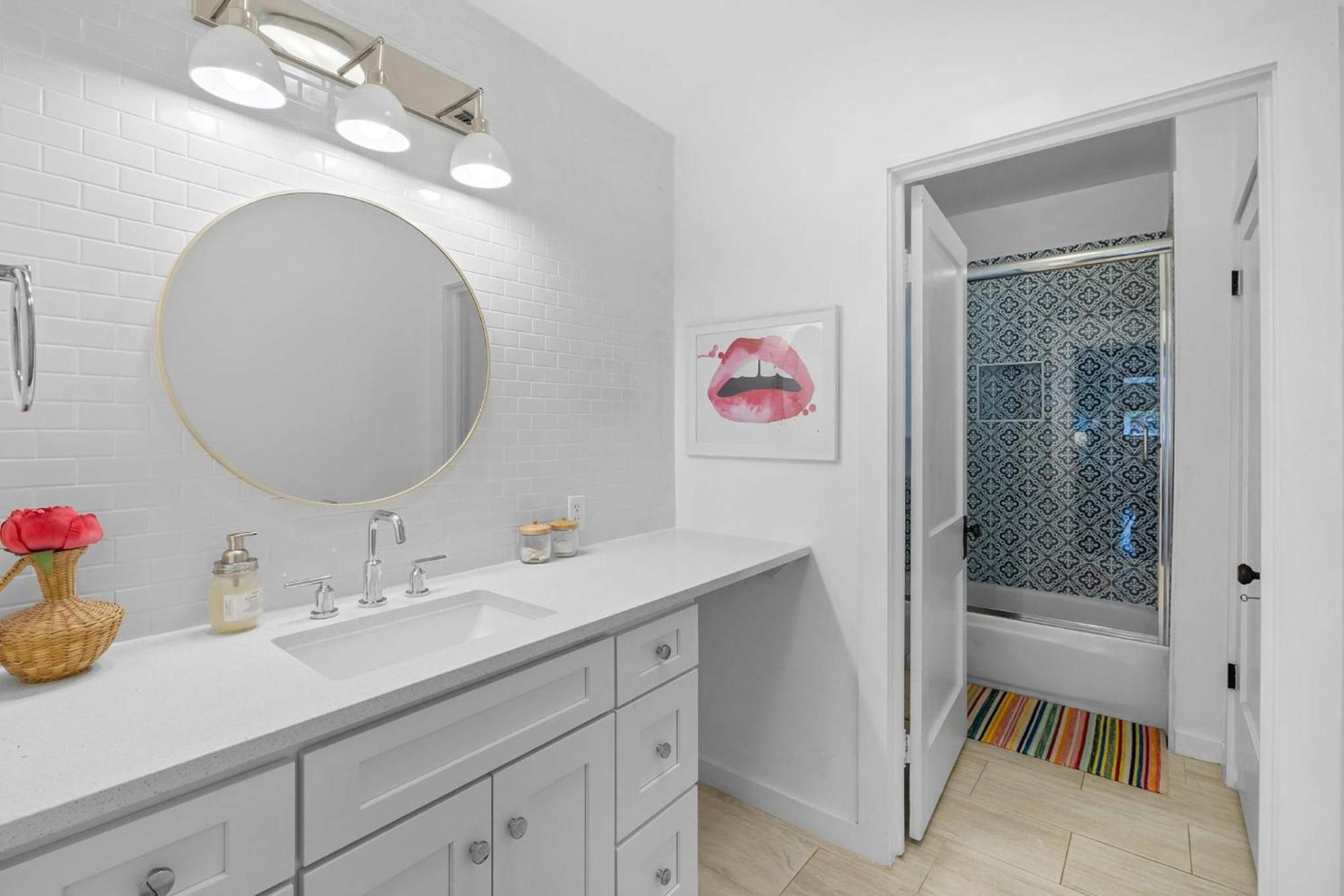 فيلا Pink Duchess - Mins To Main Hot Tub & Fire Pit فريدريكسبيرغ المظهر الخارجي الصورة
